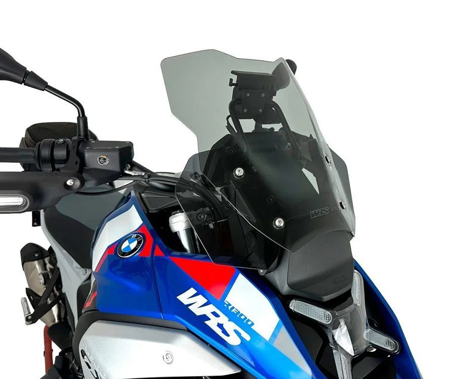 WRS touring windscherm voor BMW R1300GS, transparant or smoked, mounted on motorcycle with clear view of windscreen.