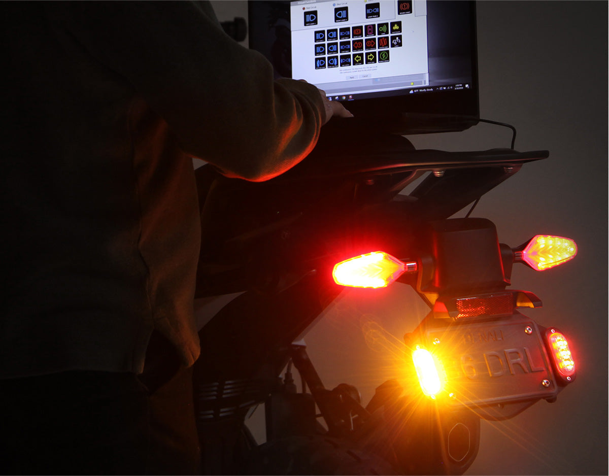 T3-S Smart Rear Signal Pods - lifestyle 1
