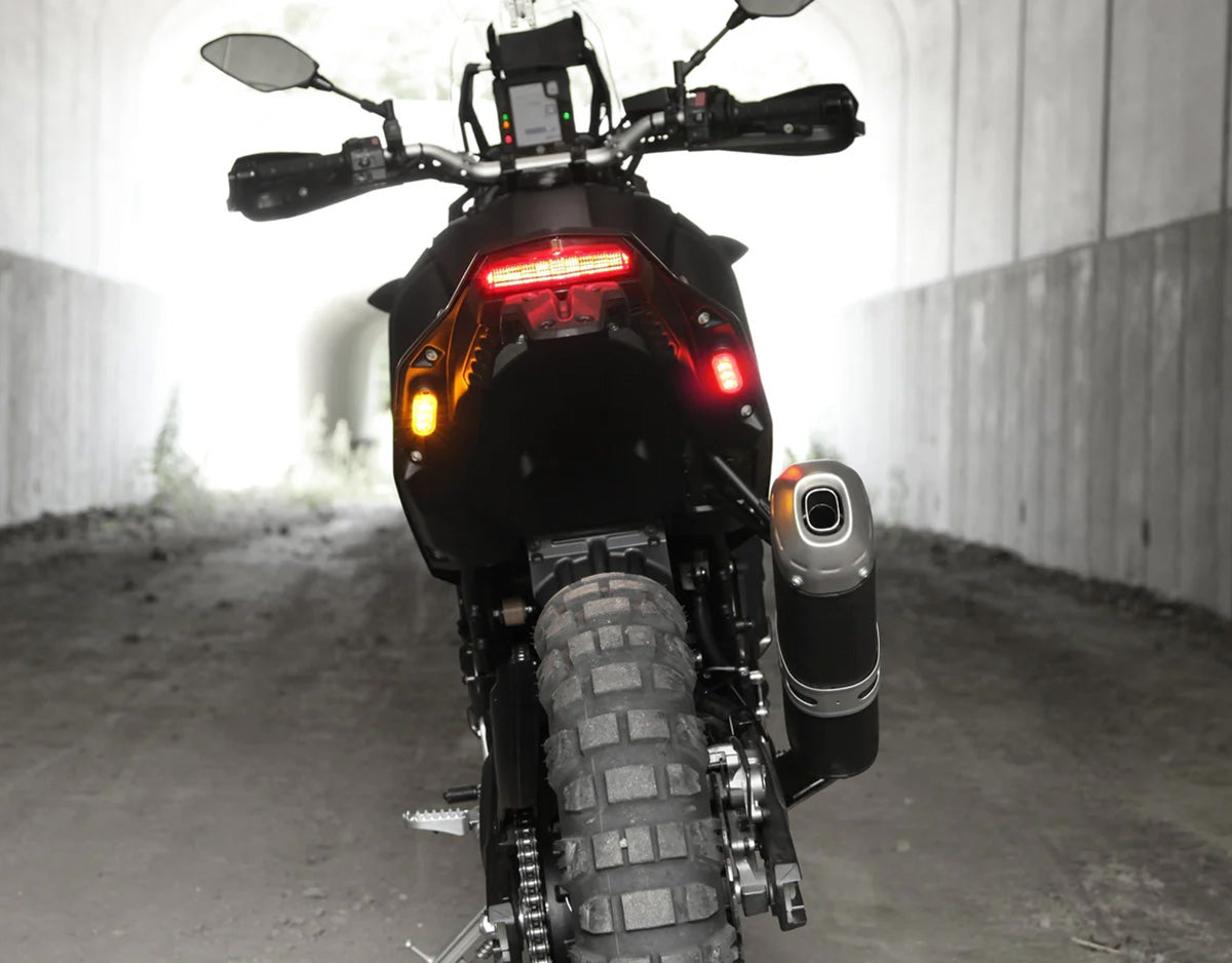 T3-S Smart Rear Signal Pods - lifestyle 3