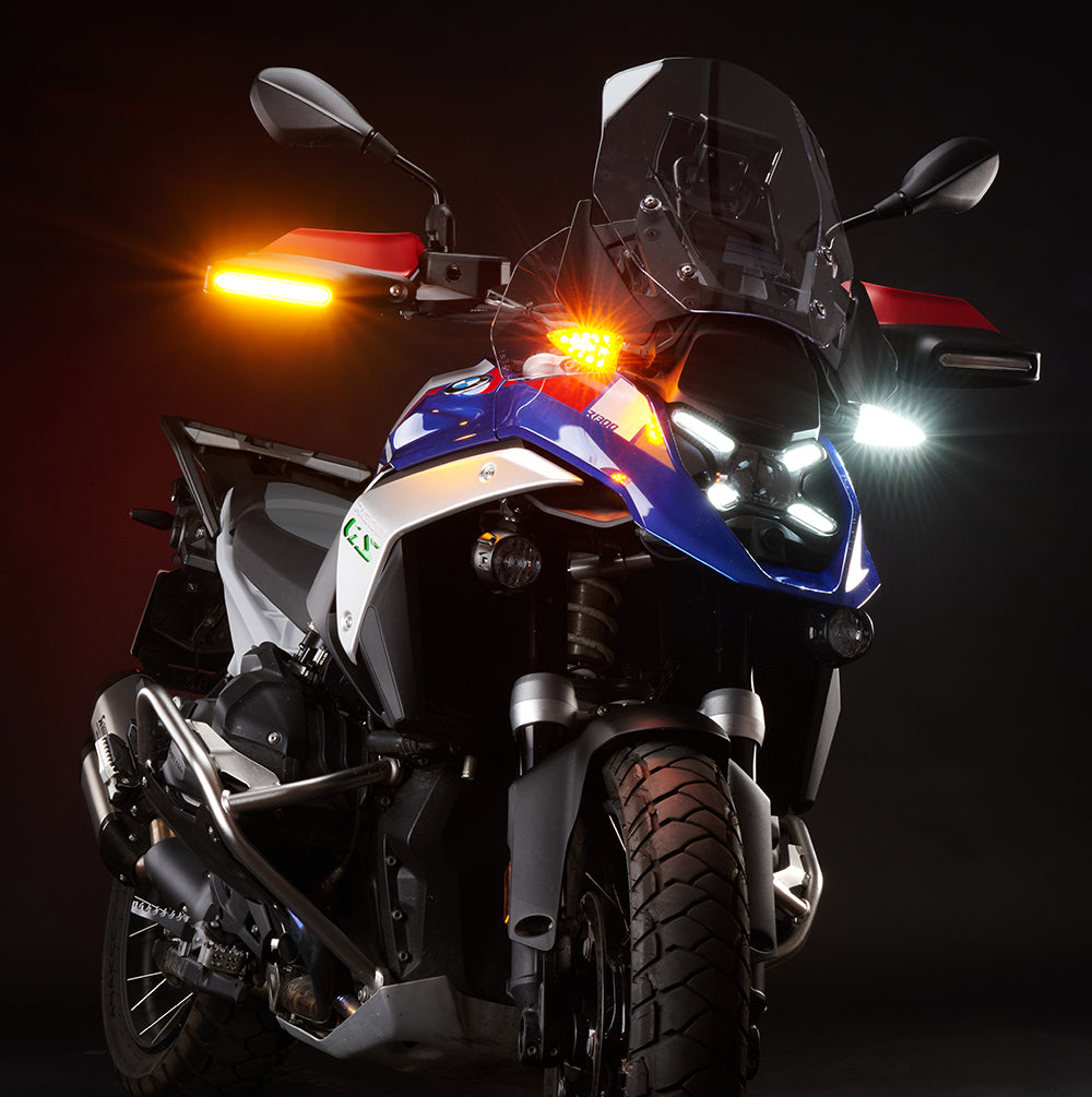 WeiserCAN EXT-CAN LED multifunction knipperlichten, front view showing compact design and bright indicator lights.