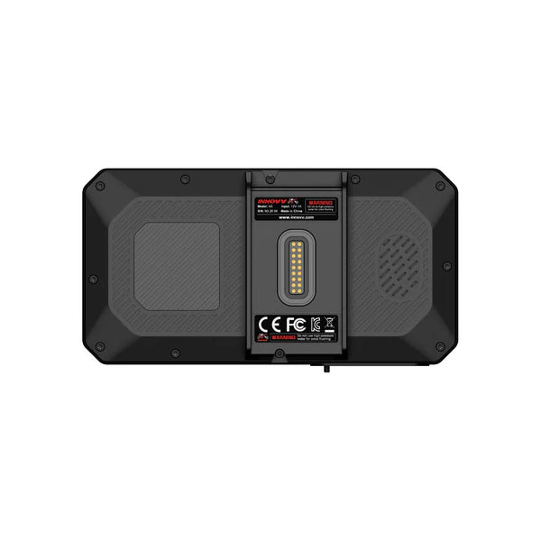 Innovv N3 Quick-Release Smart Display navigatiesysteem mounted on vehicle dashboard showing map and routing features