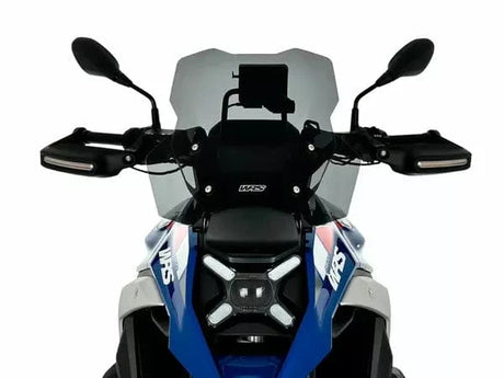 WRS standaard windscherm in dark smoked tint for Radar R1300 GS and Adventure motorcycle, providing wind protection.