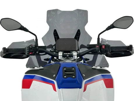 WRS Touring Plus windscherm with radar for BMW R1300GS Adventure motorcycle, mounted on the bike with clear visibility of the shield.