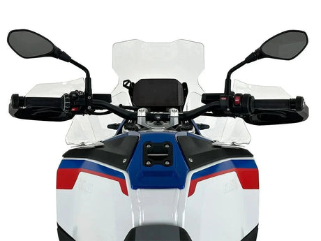 WRS Touring Plus windscherm with radar for BMW R1300GS Adventure motorcycle, providing wind protection and style.