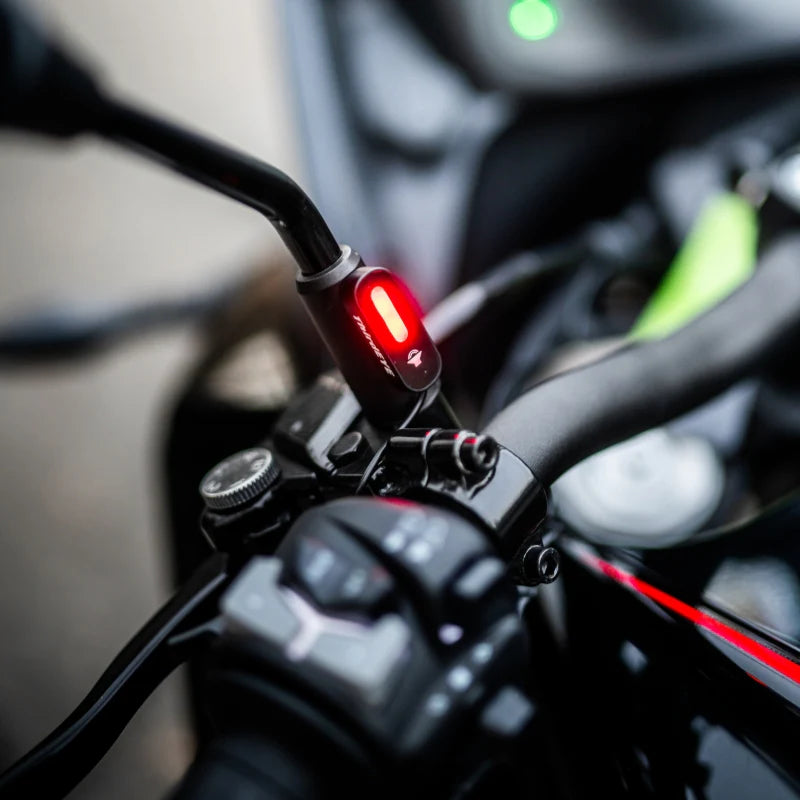 Innovv ThirdEYE BSD System mirror version for motorcycle, featuring dodehoekdetectie (blind spot detection) technology.