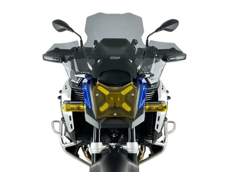 WRS Touring Plus windscherm with radar for BMW R1300GS Adventure motorcycle, providing wind protection and enhanced visibility.